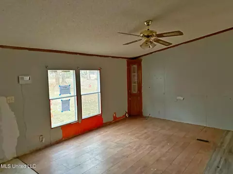 Living - 353 M And B Rd, Florence, MS 39073 photo 1 of 4
