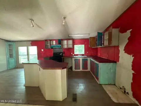 Kitchen - 353 M And B Rd, Florence, MS 39073 photo 1 of 3