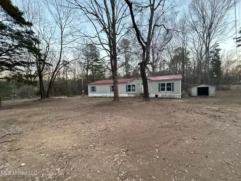 Exterior - 353 M And B Rd, Florence, MS 39073 photo 2 of 4