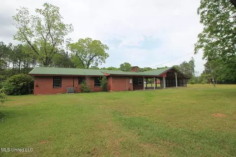 Exterior - 211 Gordon Rd, Lucedale, MS 39452 photo 1 of 8