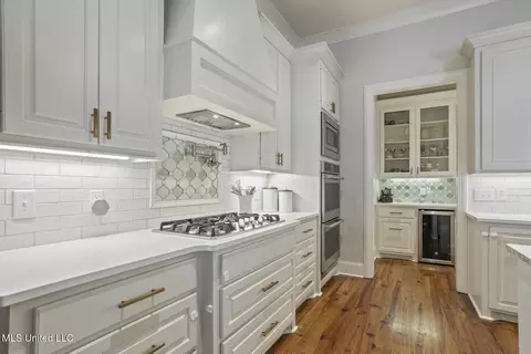 Kitchen - 133 Saddlebrook Cv, Madison, MS 39110 photo 8 of 8