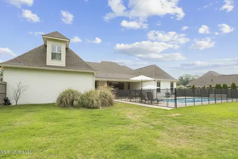Exterior - 133 Saddlebrook Cv, Madison, MS 39110 photo 7 of 12