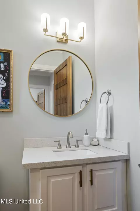 Bath - 133 Saddlebrook Cv, Madison, MS 39110 photo 1 of 8