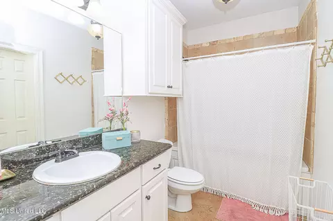421 Oak Bnd, Brandon, MS 39047 photo 11