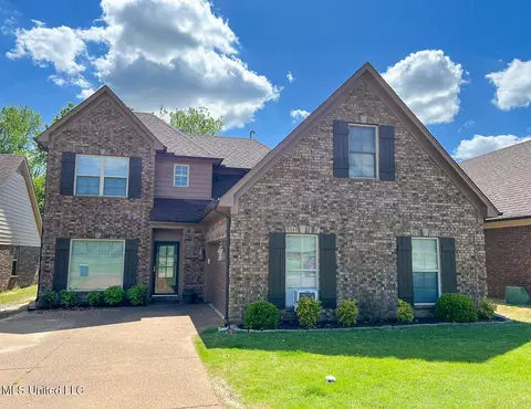 785 W Fairway Pointe Cv, Hernando, MS 38632
