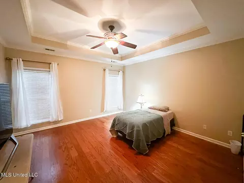 Bedroom - 785 W Fairway Pointe Cv, Hernando, MS 38632 photo 2 of 5
