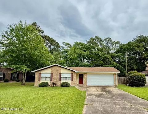 1806 Pat Dr, Gautier, MS 39553