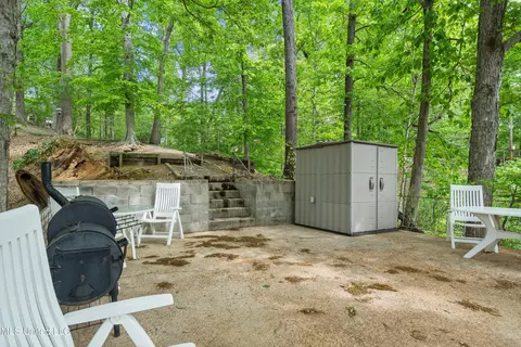 Exterior - 2830 Elm Dr, Hernando, MS 38632 photo 7 of 13