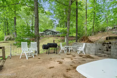 Exterior - 2830 Elm Dr, Hernando, MS 38632 photo 6 of 13
