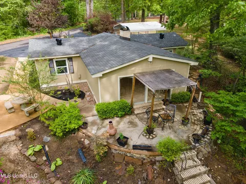 Exterior - 2830 Elm Dr, Hernando, MS 38632 photo 13 of 13