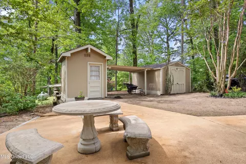 Exterior - 2830 Elm Dr, Hernando, MS 38632 photo 5 of 13
