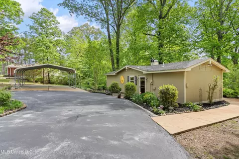 Exterior - 2830 Elm Dr, Hernando, MS 38632 photo 3 of 13