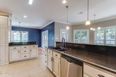 Kitchen - 2 Pecan Ln, Long Beach, MS 39560 photo 3 of 3