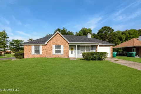 13007 Walnut Ct, Gulfport, MS 39503