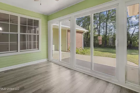 Exterior - 459 Brookstone Dr, Madison, MS 39110 photo 2 of 5