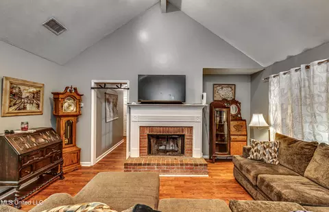 220 Cherry Bark Dr, Brandon, MS 39047 photo 6