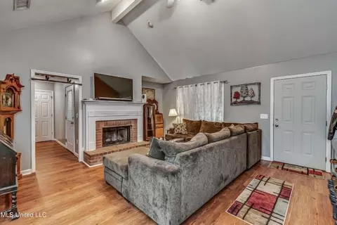 220 Cherry Bark Dr, Brandon, MS 39047 photo 9