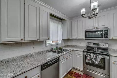 220 Cherry Bark Dr, Brandon, MS 39047 photo 16