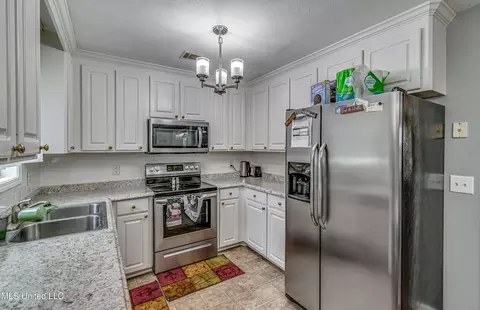 220 Cherry Bark Dr, Brandon, MS 39047 photo 17