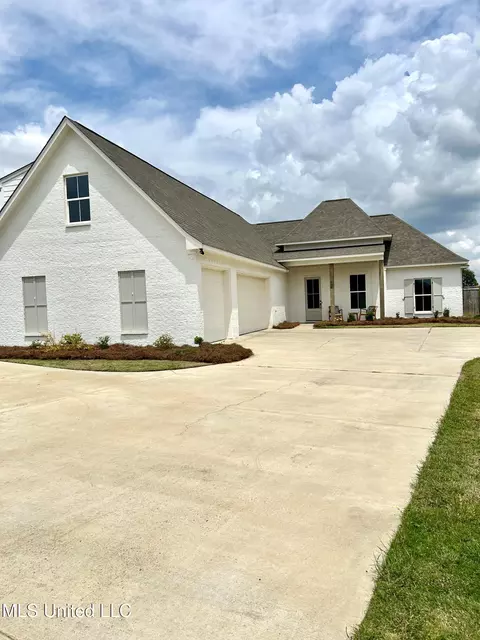 938 Glenwild Cir, Canton, MS 39046