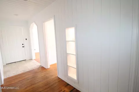 Entry Way - 13143 Hwy 98, Lucedale, MS 39452 photo 1 of 1