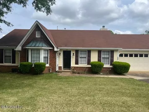 888 Birchfield Pl, Southaven, MS 38671