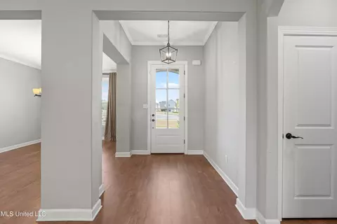 Entry Way - 3470 Delaney Dr, Nesbit, MS 38651 photo 1 of 5