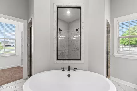 Entry Way - 3470 Delaney Dr, Nesbit, MS 38651 photo 5 of 5