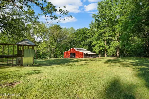 Exterior - 3196 N Fogg Rd, Nesbit, MS 38651 photo 15 of 18