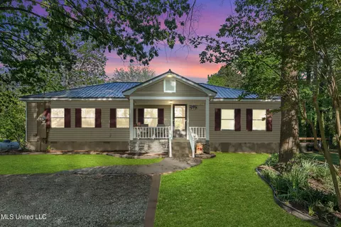 3196 N Fogg Rd, Nesbit, MS 38651