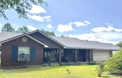 106 Donnybrook Dr, Carriere, MS 39426