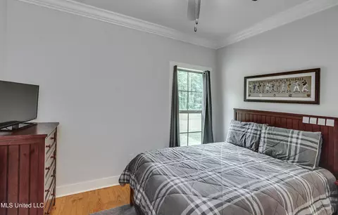 Bedroom - 1185 Sanctuary Dr, Brandon, MS 39042 photo 7 of 9