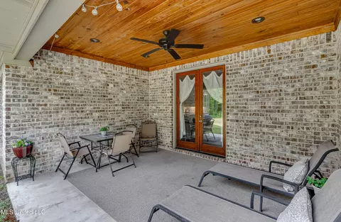 Exterior - 1185 Sanctuary Dr, Brandon, MS 39042 photo 7 of 10