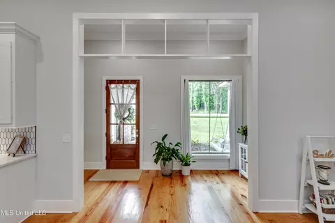 Entry Way - 1185 Sanctuary Dr, Brandon, MS 39042 photo 1 of 3