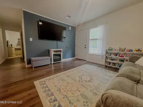 Living - 1773 King Rd, Sardis, MS 38666 photo 1 of 1