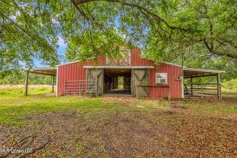 11300 Max Bryant Rd, Moss Point, MS 39562 photo 8