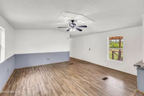 11300 Max Bryant Rd, Moss Point, MS 39562 photo 29