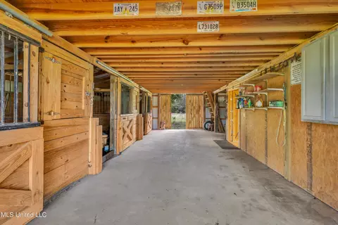 11300 Max Bryant Rd, Moss Point, MS 39562 photo 9