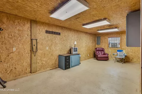 11300 Max Bryant Rd, Moss Point, MS 39562 photo 10