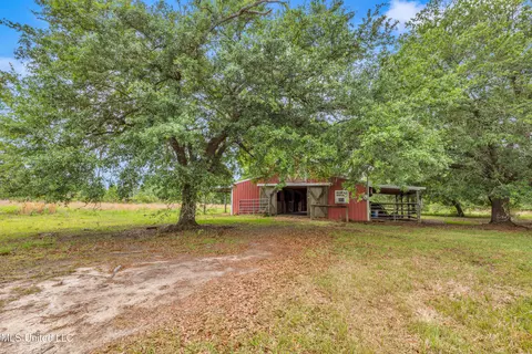 11300 Max Bryant Rd, Moss Point, MS 39562 photo 7