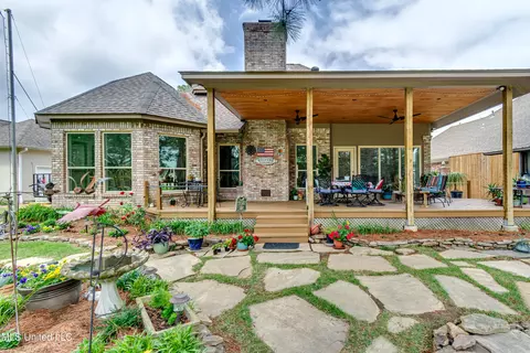 Exterior - 3083 E Fairway Dr, Brandon, MS 39047 photo 15 of 20
