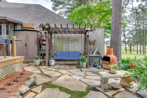 Exterior - 3083 E Fairway Dr, Brandon, MS 39047 photo 18 of 20