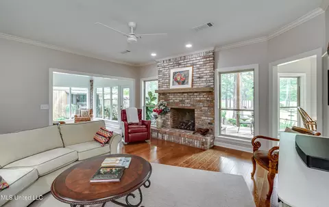 Living - 3083 E Fairway Dr, Brandon, MS 39047 photo 3 of 4