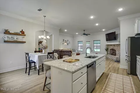 467 Silver Hl, Pearl, MS 39208 photo 9