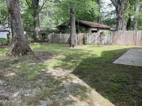3779 Northview Dr, Jackson, MS 39206 photo 5