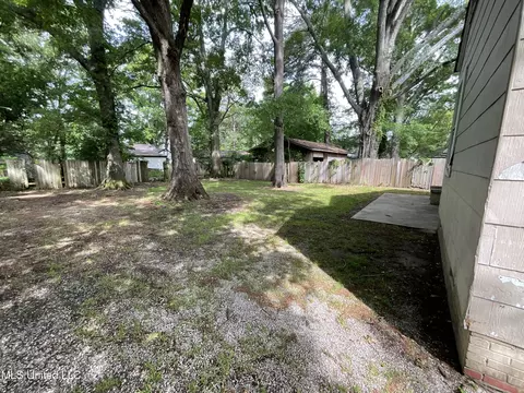 3779 Northview Dr, Jackson, MS 39206 photo 4
