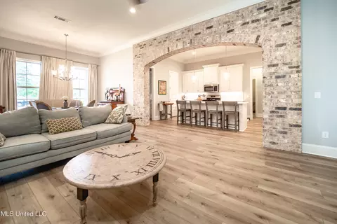 702 Autumn Hl, Madison, MS 39110 photo 5