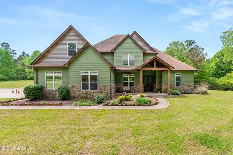 931 Strickland Rd, Byhalia, MS 38611