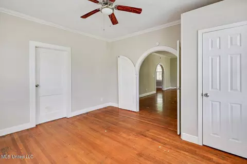 4067 N State St, Jackson, MS 39206 photo 4