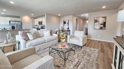 Living - 9682 Reserve Blvd, Biloxi, MS 39532 photo 1 of 2